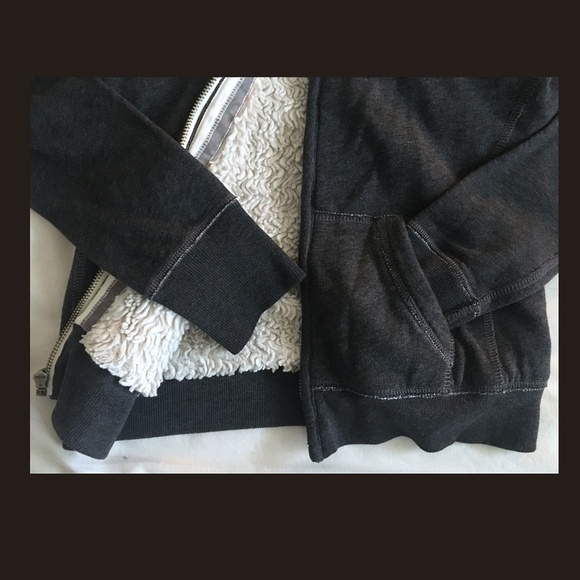 A&F girls sherpa fleece full-zip hoodie - Picture 3 of 3